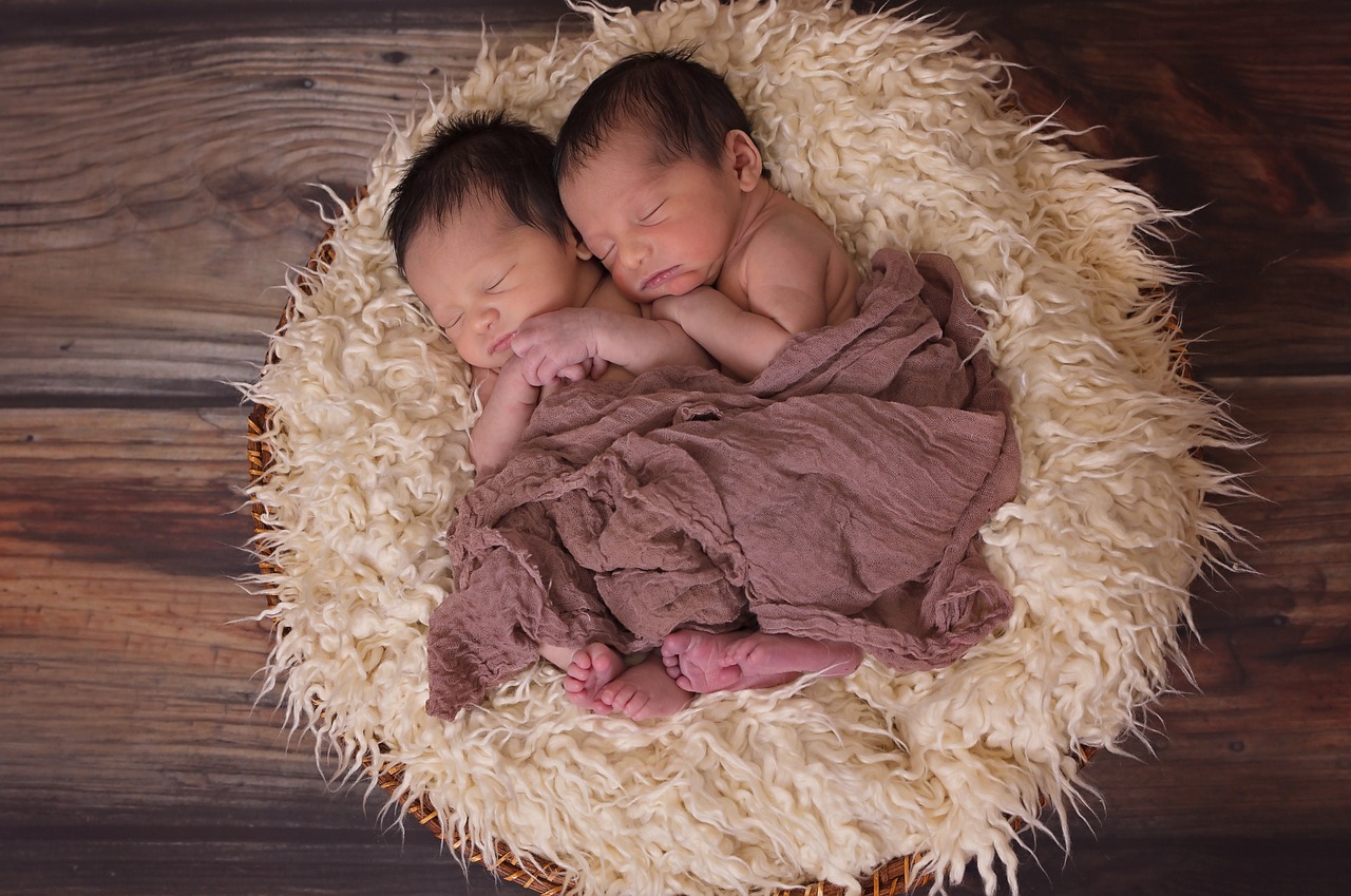 双子の赤ちゃんを産み分ける方法はある？双子を妊娠しやすいタイプは？